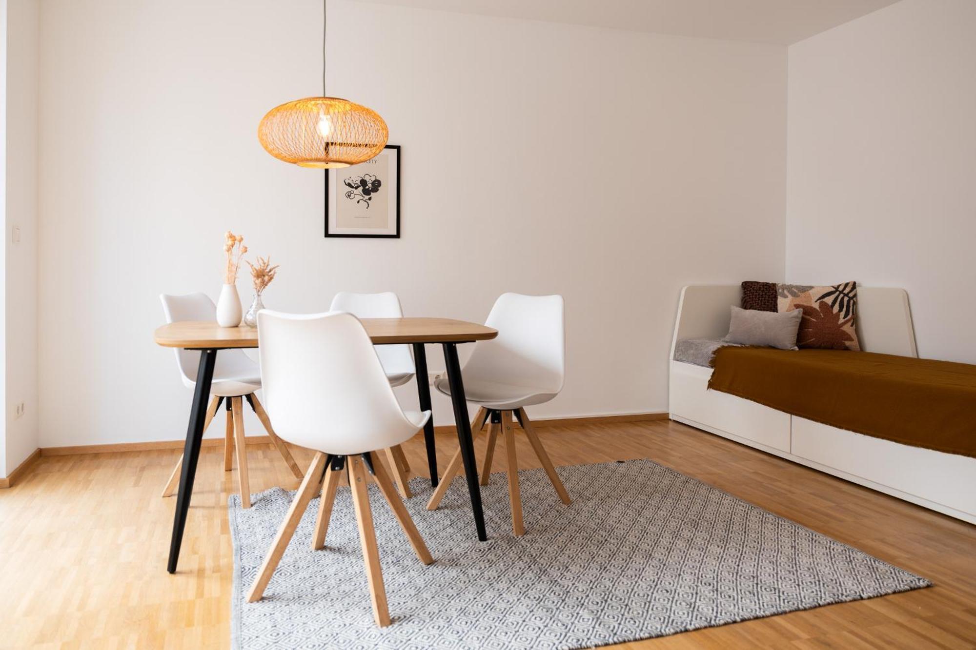 Altstadt Apartment 2 Zimmer Am Weibermarkt Reutlingen Dış mekan fotoğraf