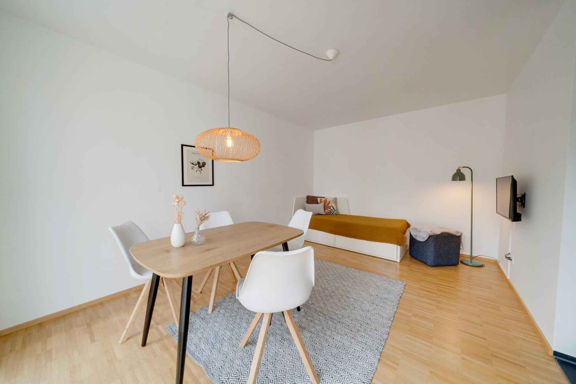 Altstadt Apartment 2 Zimmer Am Weibermarkt Reutlingen Dış mekan fotoğraf